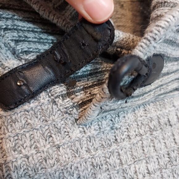 H&M Men’s Gray Knit Wool Blend Ribbed Collar Turtleneck Pullover Sweater - Picture 5 of 9